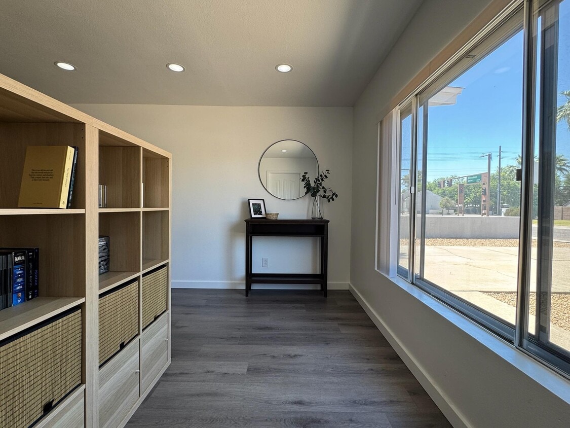 907 E Broadmor Dr, undefined, 907 E Broadmor Dr, Tempe, AZ 85282, Photo:0