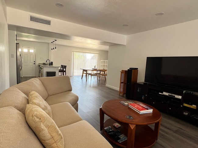 907 E Broadmor Dr, undefined, 907 E Broadmor Dr, Tempe, AZ 85282, Photo:3