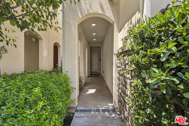 20295 Estuary Ln, undefined, 20295 Estuary Ln, Newport Beach, CA 92660, Photo:2
