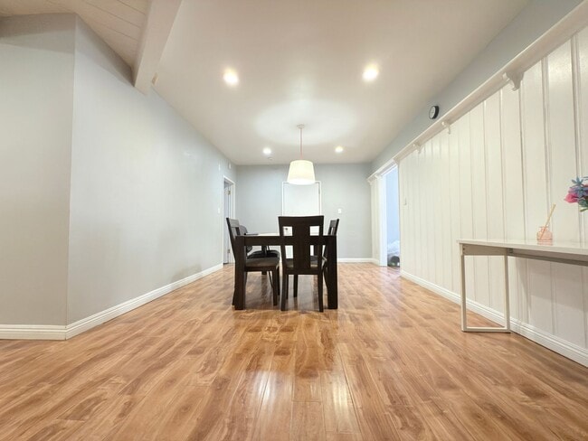 16656 Nordhoff St, csun, 16656 Nordhoff St, Los Angeles, CA 91343, Photo:2