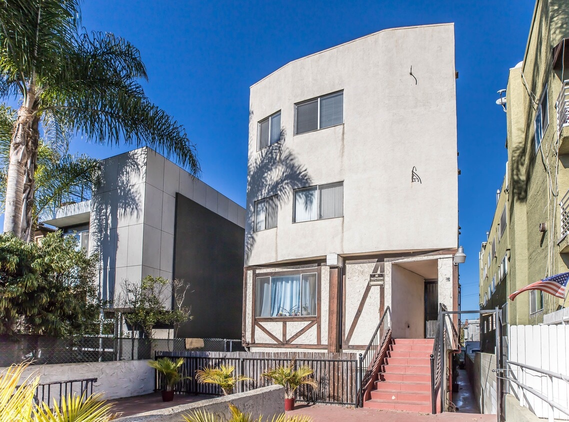 39 Sunset Ave, undefined, 39 Sunset Ave, Venice, CA 90291, Photo:0