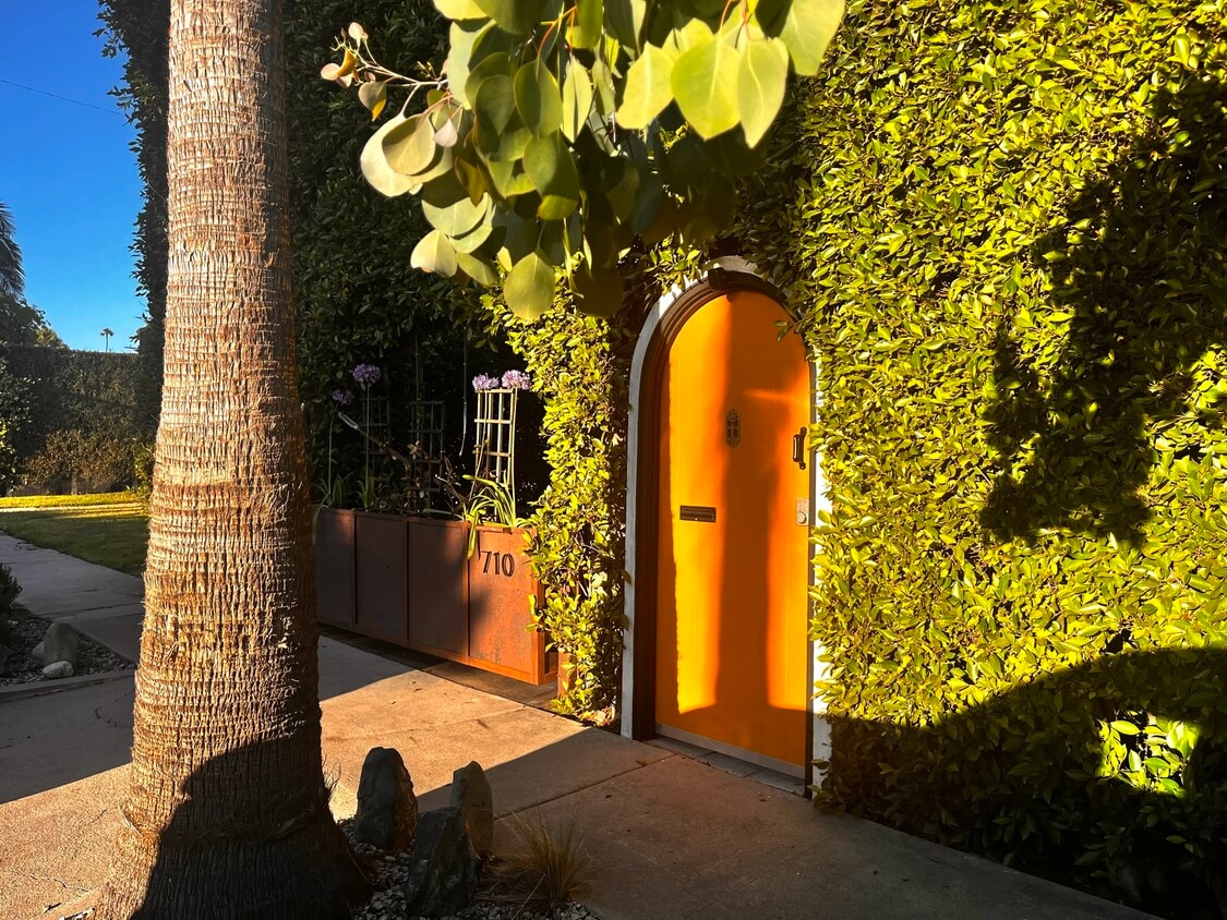 710 Boccaccio Ave, undefined, 710 Boccaccio Ave, Venice, CA 90291, Photo:0