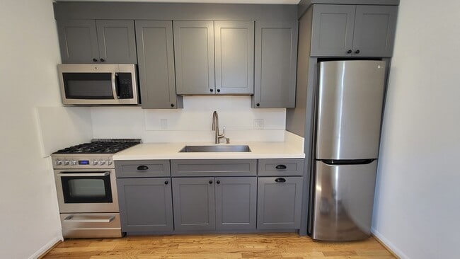 2807 2nd St, undefined, 2807 2nd St, Santa Monica, CA 90405, United States, Photo:2