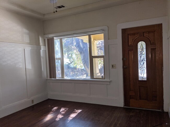 712 46th St, undefined, 712 46th St, Oakland, CA 94609, Photo:1