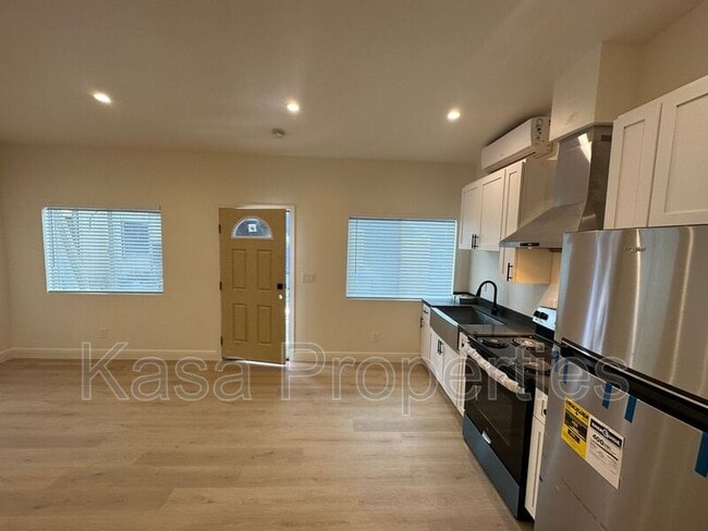 6614 Telegraph Ave, undefined, 6614 Telegraph Ave, Oakland, CA 94609, Photo:2