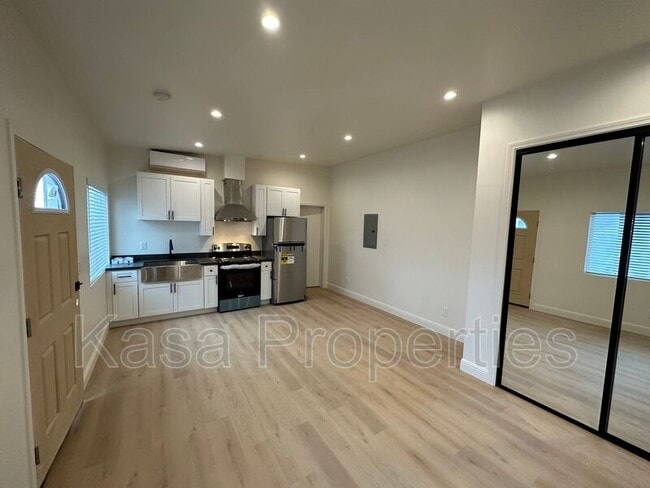 6614 Telegraph Ave, undefined, 6614 Telegraph Ave, Oakland, CA 94609, Photo:4