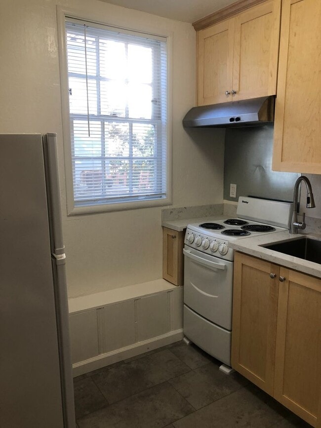 2415 Virginia St Unit Apt 2415, undefined, 2415 Virginia St, Berkeley, CA 94709, Photo:3