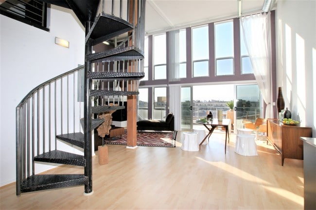 4133 S Redwood Ave, Los Angeles, CA 90066, undefined, 4133 S Redwood Ave, Los Angeles, CA 90066, Photo:2
