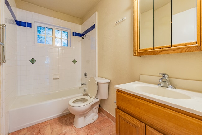 120 Caldecott Ln, undefined, 120 Caldecott Ln, Oakland, CA 94618, Photo:2