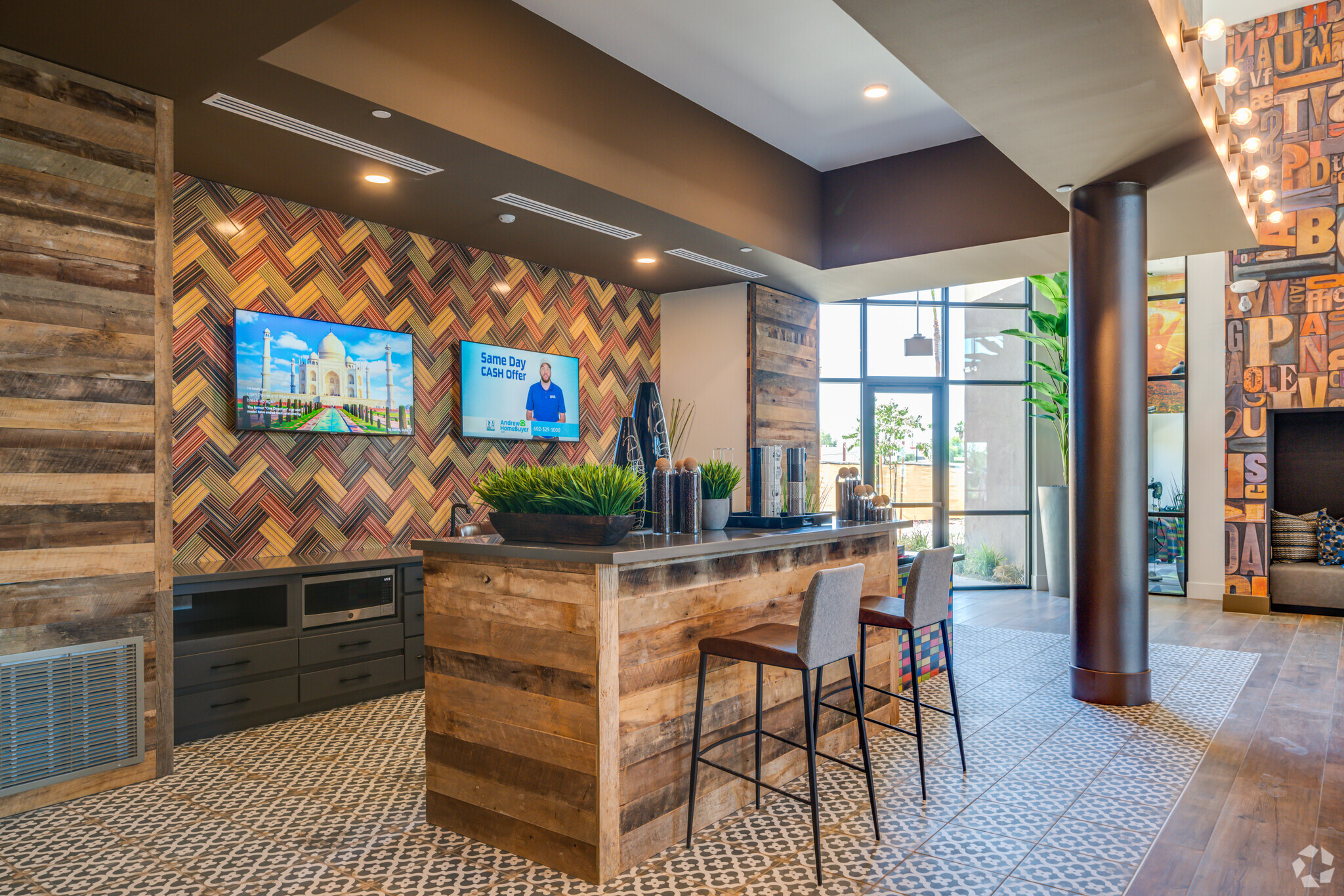 NOVO Broadway Apartments, undefined, 711 W Broadway Rd, Tempe, AZ 85282, USA, Photo:1