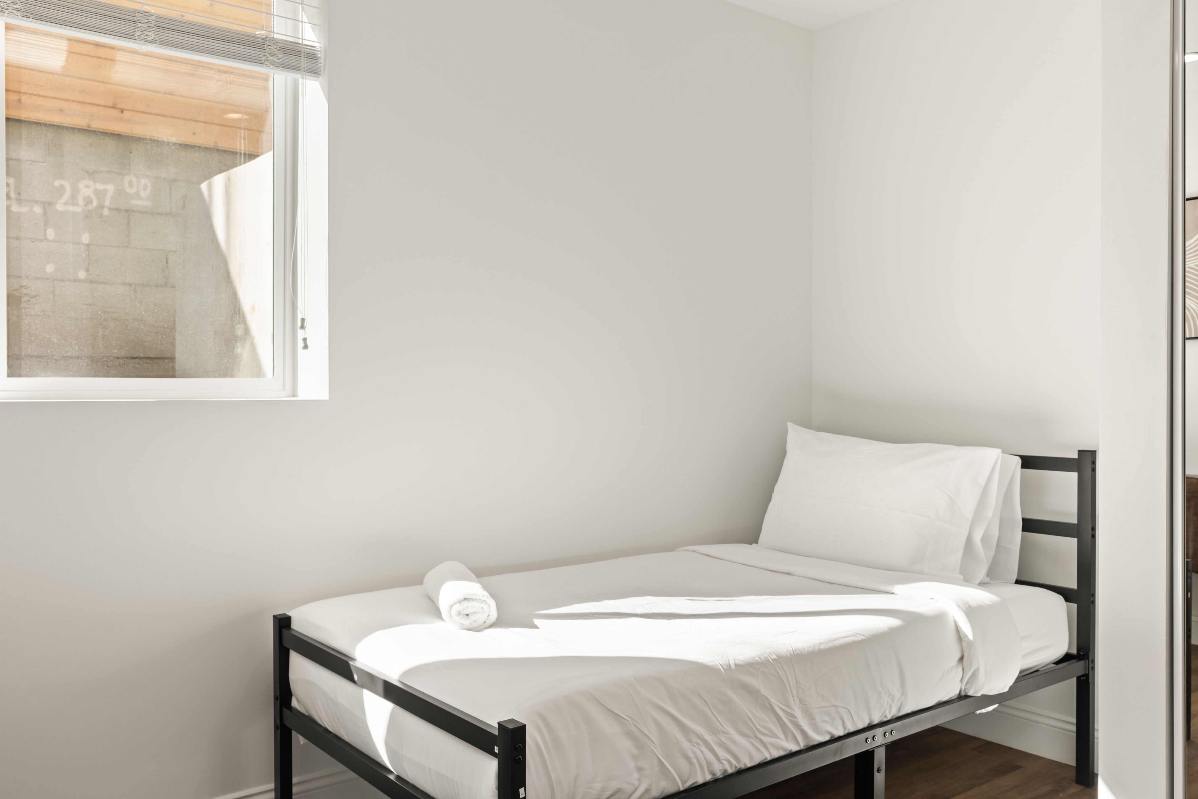 1707-1713 Kelton, ucla, 1707 Kelton Ave, Los Angeles, CA 90024, USA, Photo:19