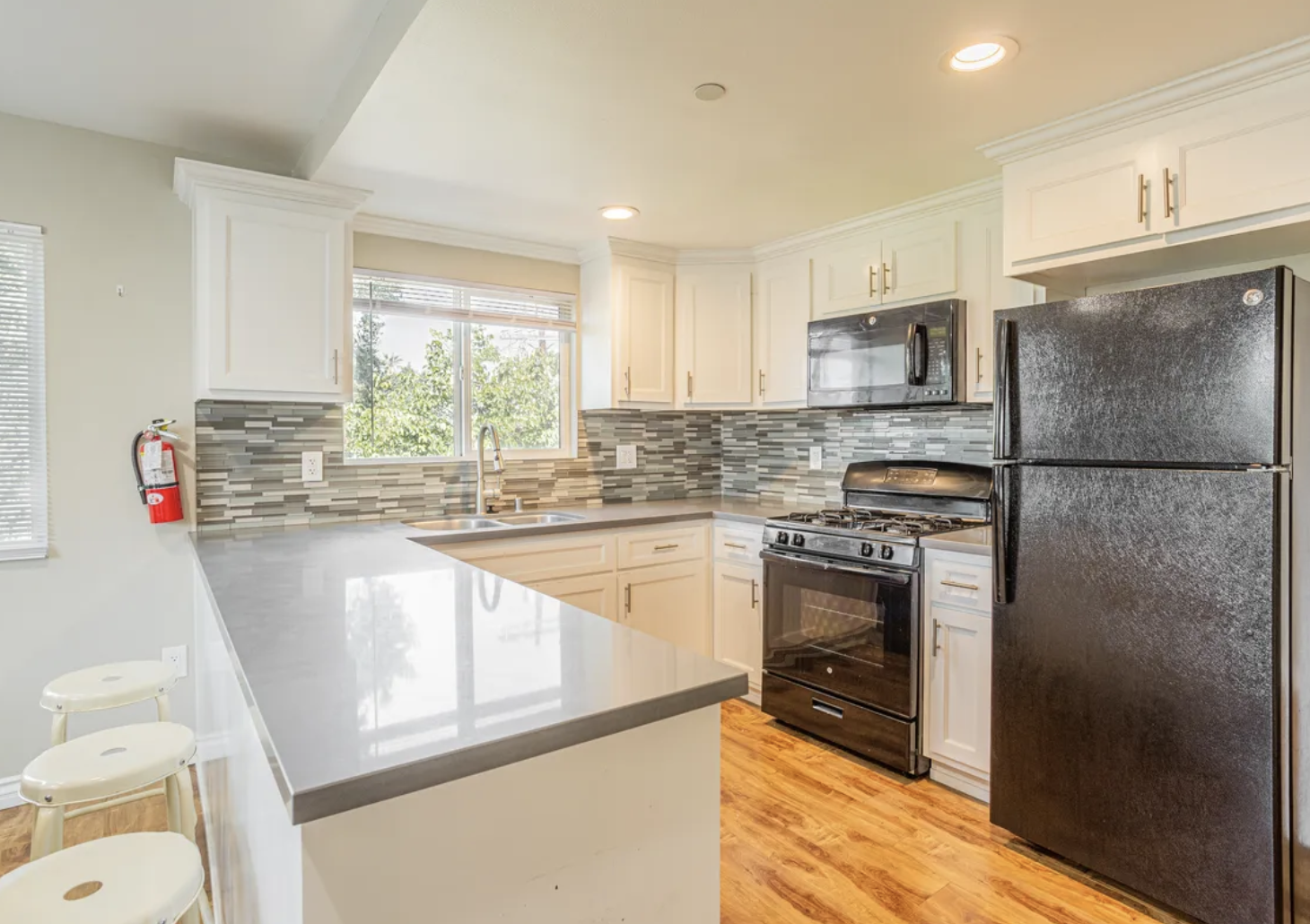1201 W 36th Pl., usc, 1201 W 36th Pl, Los Angeles, CA 90007, USA, Photo:1