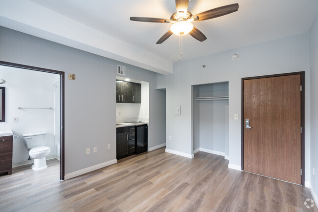 Commodore Regency Apartments, usc, 685 Lucas Ave, Los Angeles, CA 90017, USA, Photo:3