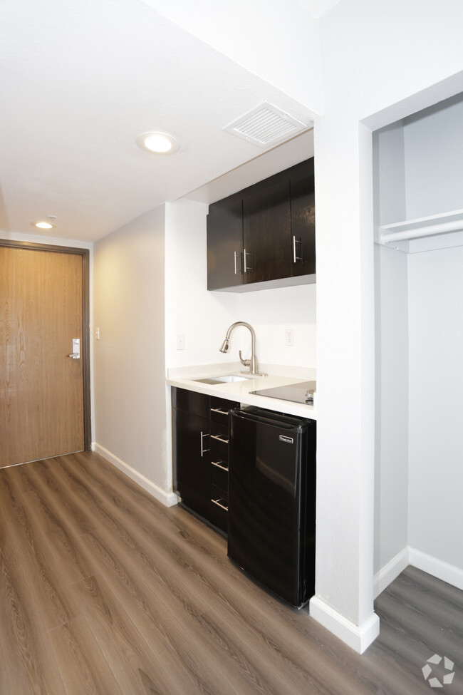 Commodore Regency Apartments, usc, 685 Lucas Ave, Los Angeles, CA 90017, USA, Photo:8