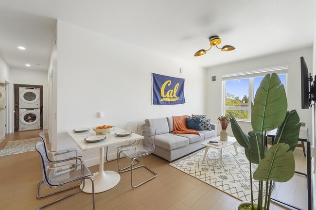 2556 Telegraph Ave, undefined, 2556 Telegraph Ave, Berkeley, CA 94704, Photo:1