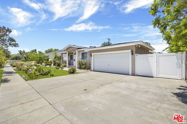 10109 Gloria Ave, csun, 10109 Gloria Ave, Los Angeles, CA 91343, United States, Photo:1