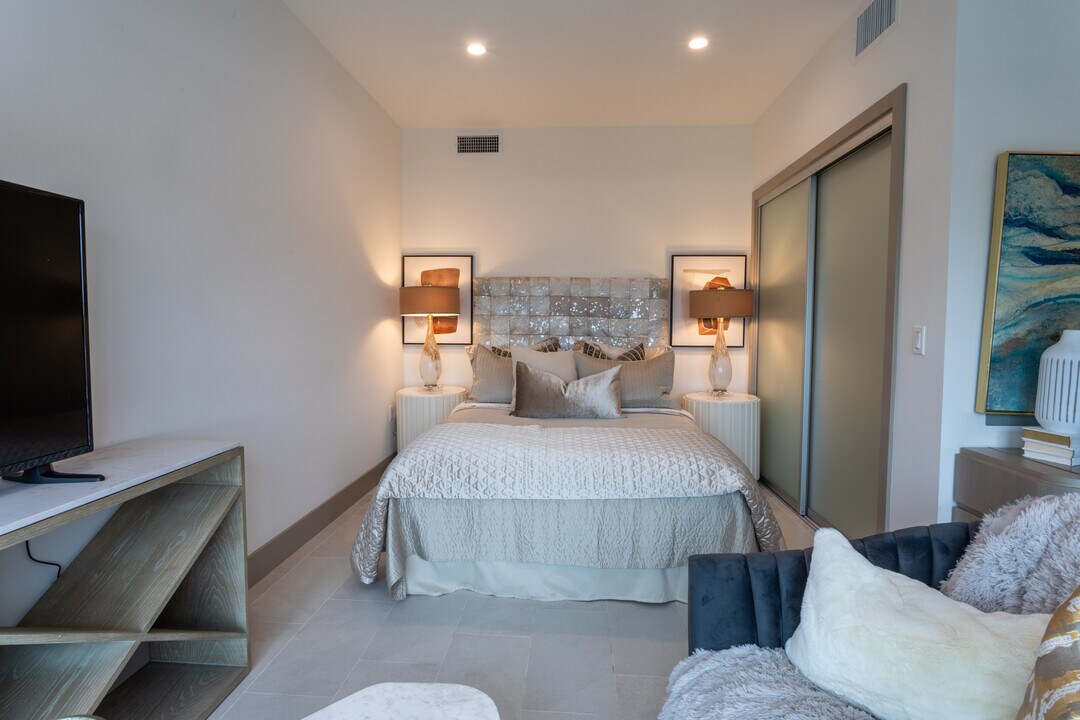 KINGSLEY PARK APARTMENTS, usc, 750 S Kingsley Dr, Los Angeles, CA 90005, USA, Photo:3