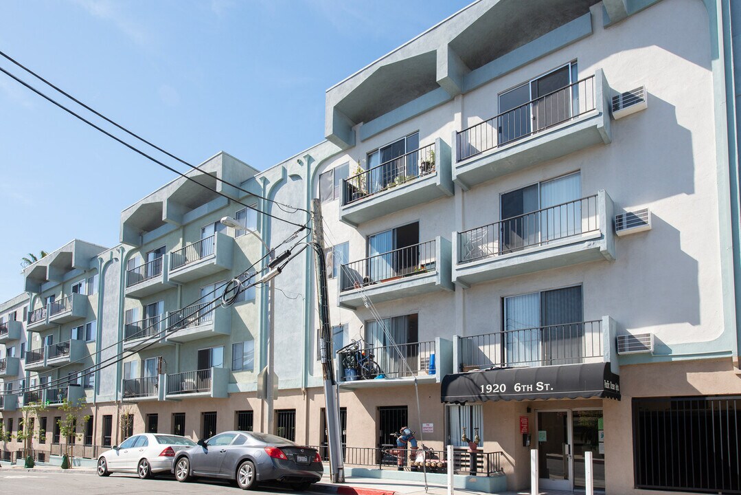 1920 6th St Unit FL3-ID77, smc, 1920 6th St, Santa Monica, CA 90405, USA, Photo:1