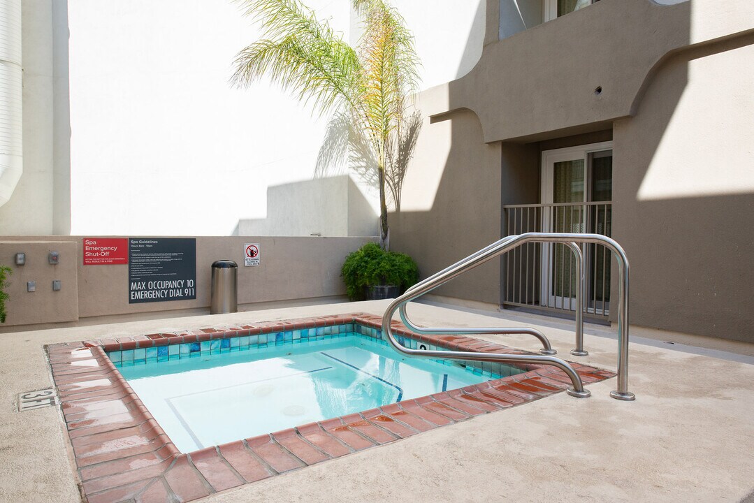 1920 6th St Unit FL3-ID77, smc, 1920 6th St, Santa Monica, CA 90405, USA, Photo:6