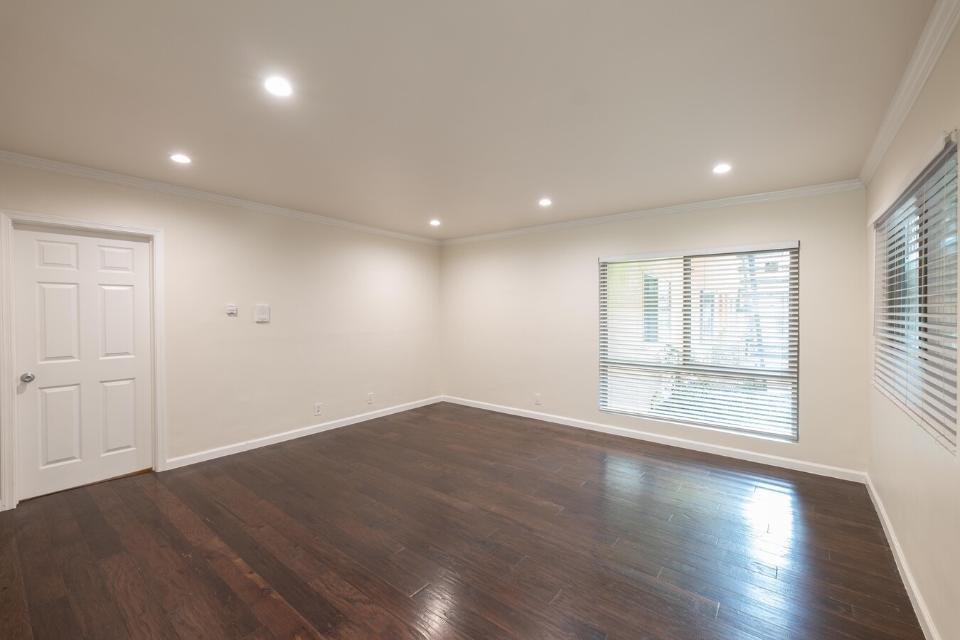 1222 W. 39th, usc, 1222 W 39th St, Los Angeles, CA 90037, USA, Photo:3