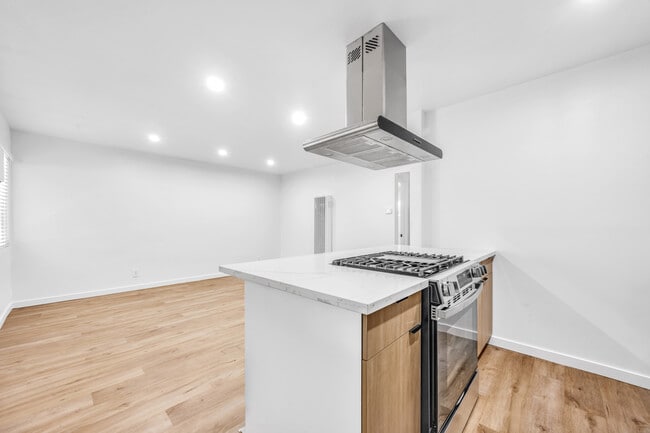 5745 Arroyo Dr, undefined, 5745 Arroyo Dr, Los Angeles, CA 90042, Photo:1
