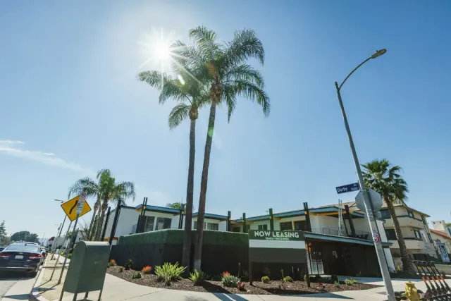 18404 Vincennes St., csun, 18404 Vincennes St, Northridge, CA 91325, USA