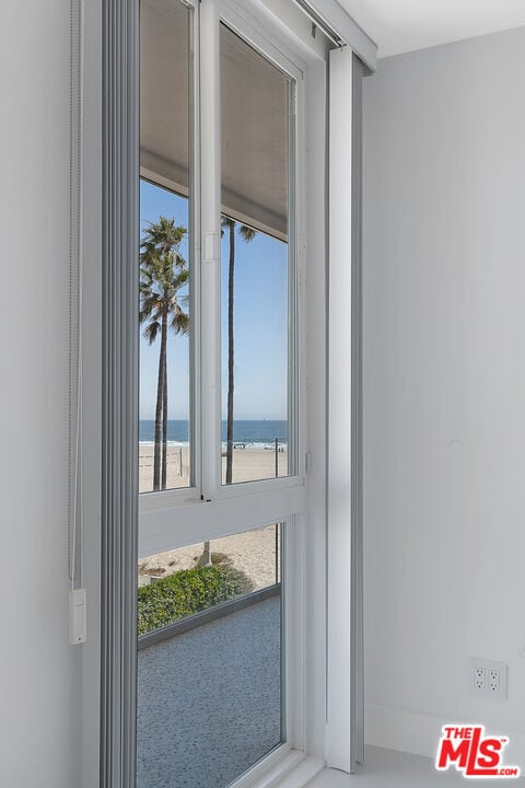 2419 Ocean Front Walk, undefined, 2419 Ocean Front Walk, Venice, CA 90291, Photo:4