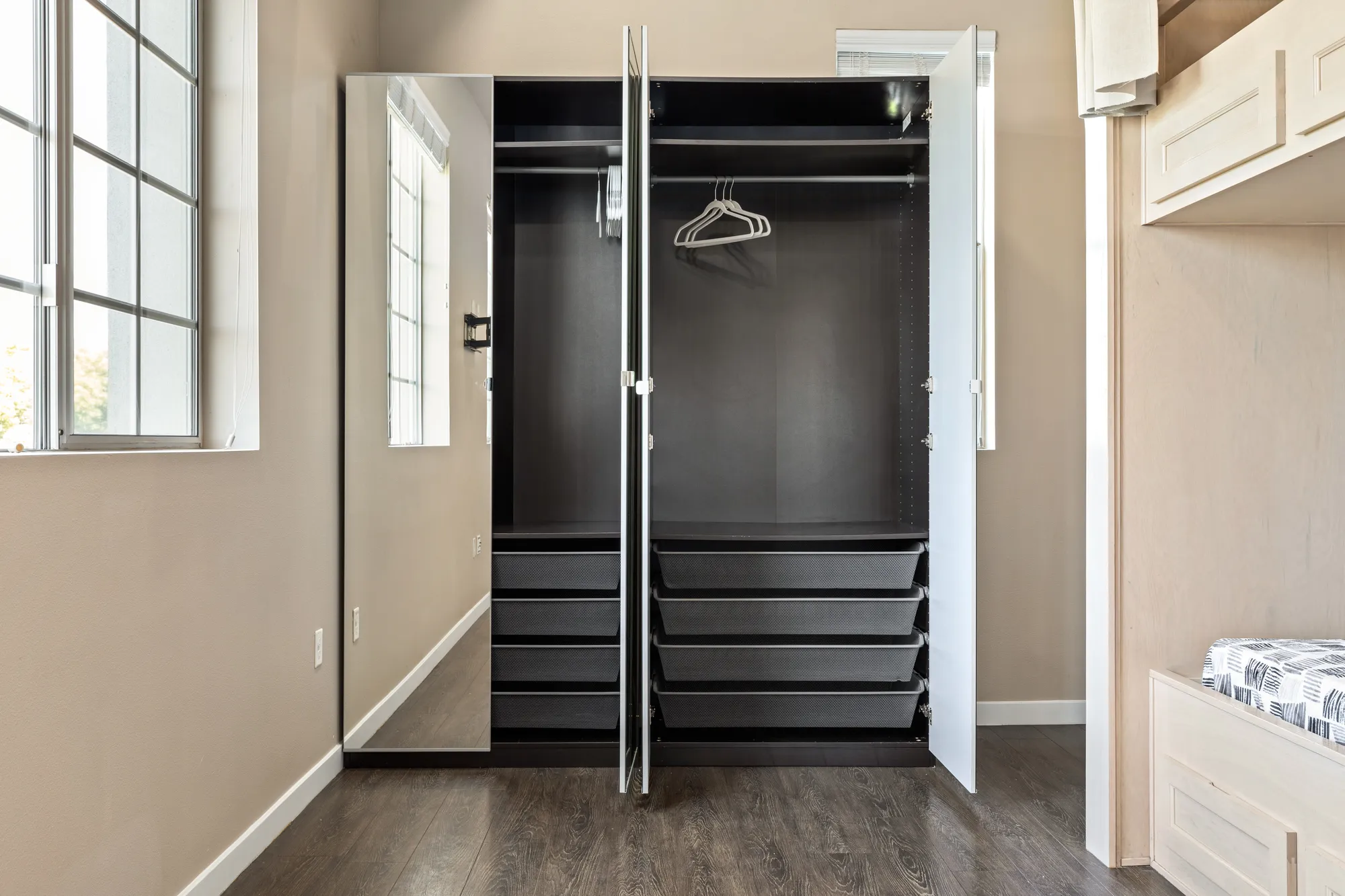 The Row House, undefined, 630 W 28th St, Los Angeles, CA 90007, USA, Photo:9