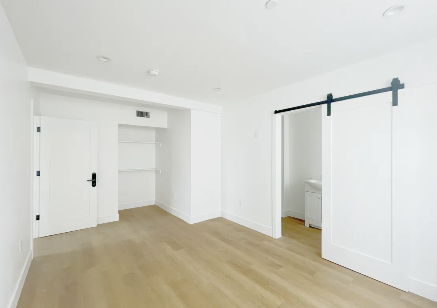 1351 W 37th St., usc, 1351 W 37th St, Los Angeles, CA 90007, USA, Photo:2