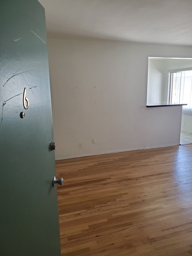 12626 Caswell Ave, undefined, 12626 Caswell Ave, Los Angeles, CA 90066, Photo:2