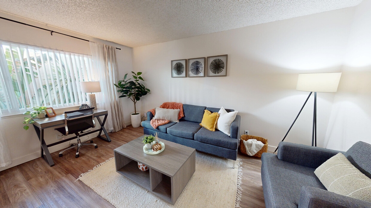 Cambridge House Apartments, undefined, 619 Pole Line Rd, Davis, CA 95618, Photo:0