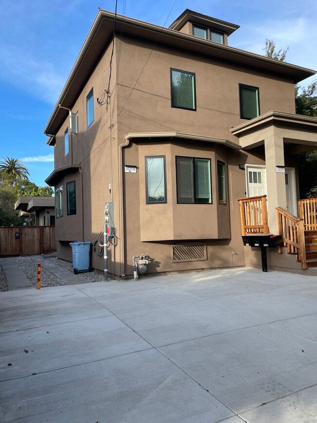 1825 Berkeley Way, undefined, 1825 Berkeley Way, Berkeley, CA 94703, Photo:2