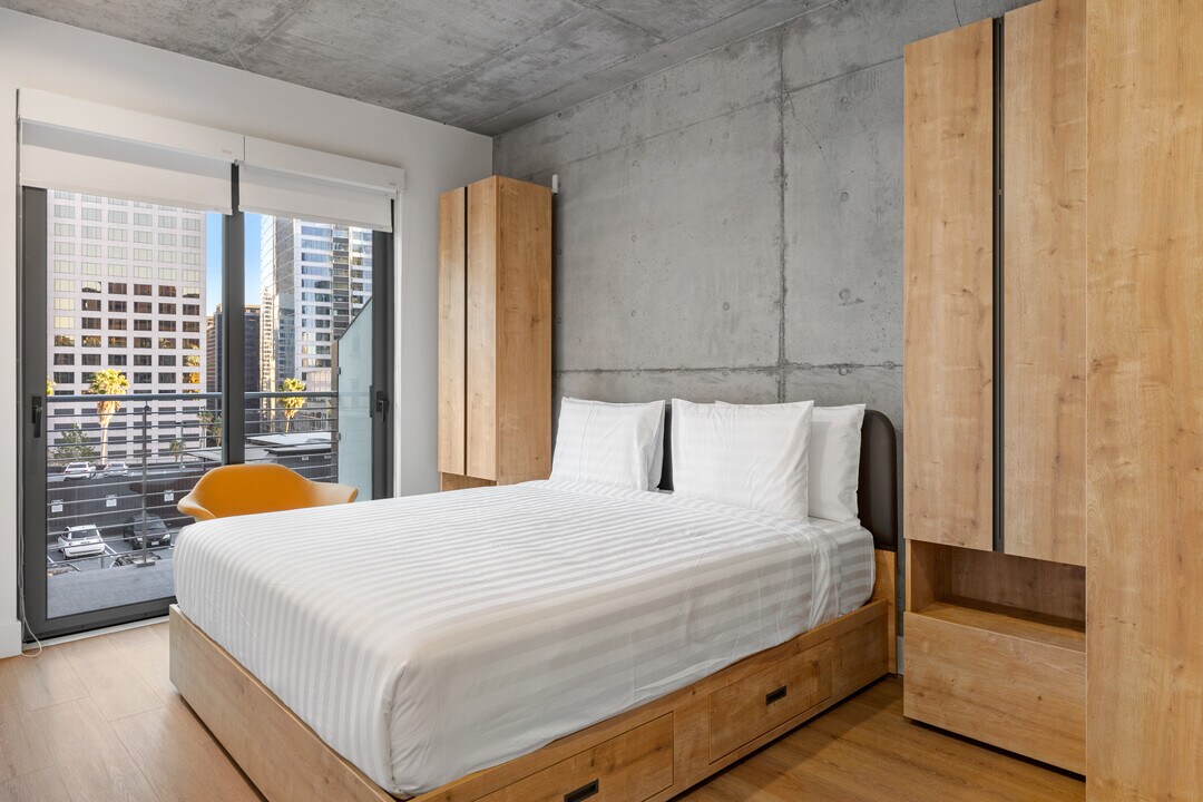 TENTEN Downtown, usc, 1027 Wilshire Blvd, Los Angeles, CA 90017, USA, Photo:4