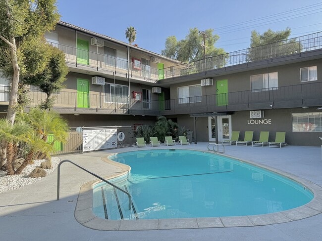 Dwell Apartment Homes, undefined, 160 W Big Springs Rd, Riverside, CA 92507, Photo:2