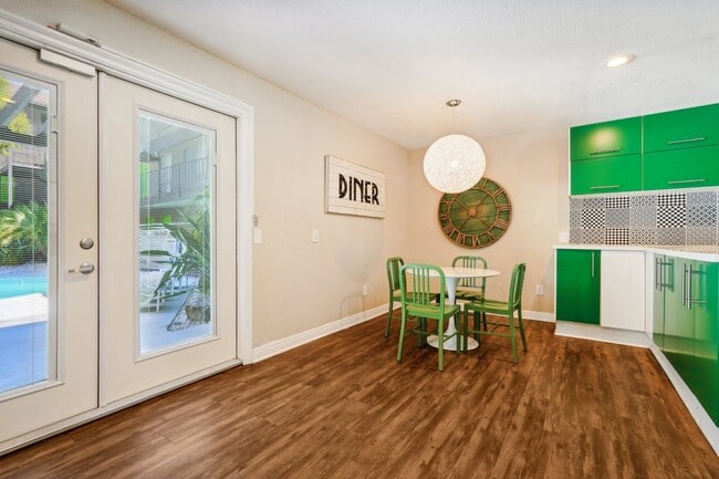 Dwell Apartment Homes, undefined, 160 W Big Springs Rd, Riverside, CA 92507, Photo:4