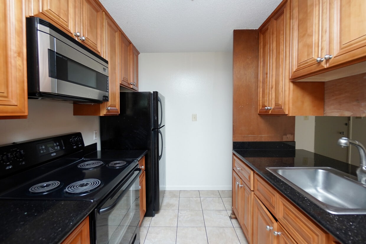 Parker House, undefined, 2511 Parker St, Berkeley, CA 94704, Photo:0