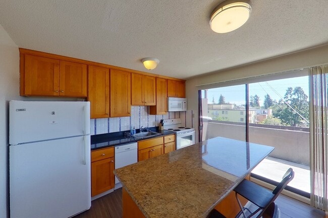 Parker House, undefined, 2511 Parker St, Berkeley, CA 94704, Photo:1