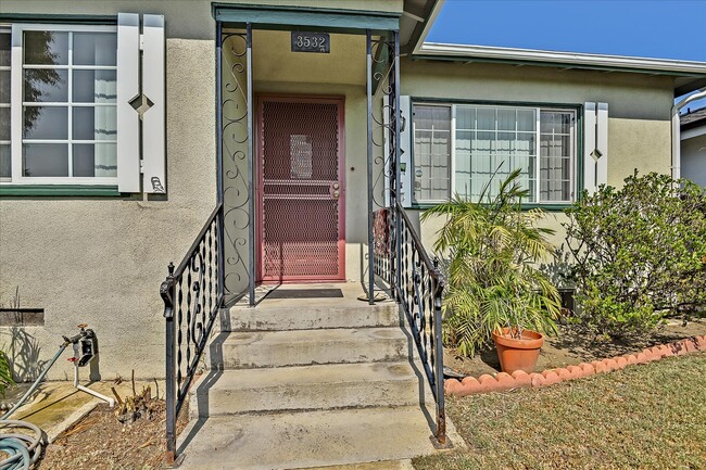 3532 Maplewood Ave, undefined, 3532 Maplewood Ave, Los Angeles, CA 90066, Photo:4