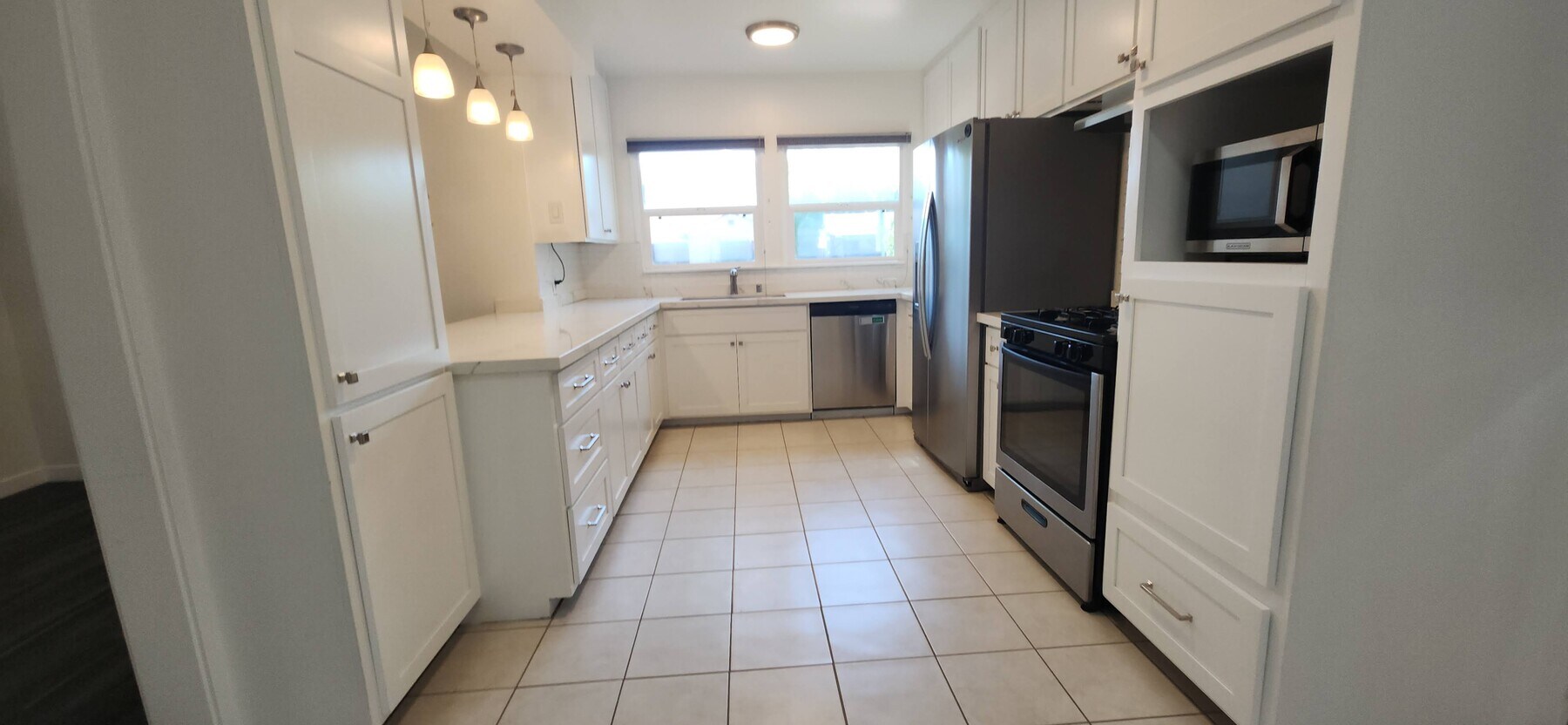 Sherman Oaks House, ucla, 5400 Halbrent Ave, Sherman Oaks, CA 91411, USA, Photo:2