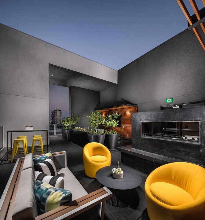 The Pearl, usc, 687 S Hobart Blvd, Los Angeles, CA 90005, USA, Photo:2