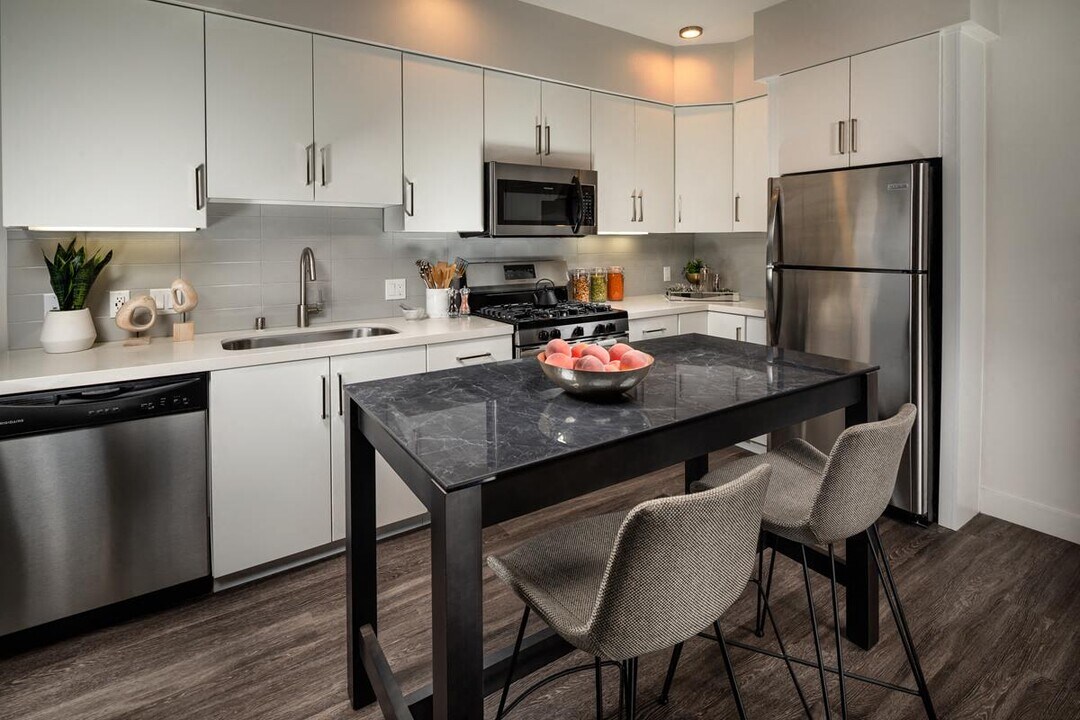 The Pearl, usc, 687 S Hobart Blvd, Los Angeles, CA 90005, USA, Photo:6