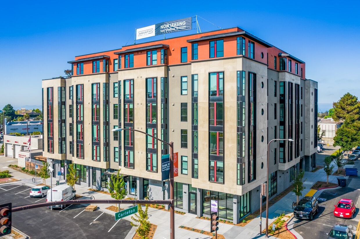 Aquatic Shattuck, undefined, 2640 Shattuck Ave, Berkeley, CA 94704, Photo:0