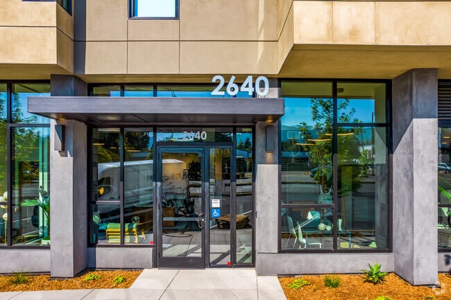Aquatic Shattuck, undefined, 2640 Shattuck Ave, Berkeley, CA 94704, Photo:2