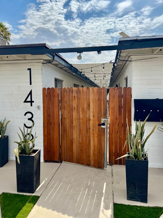 1433 S Kenneth Pl, undefined, 1433 S Kenneth Pl, Tempe, AZ 85281, Photo:0