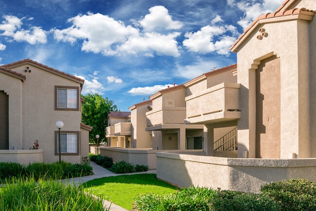 Spruce Village, undefined, 1046 Spruce St, Riverside, CA 92507, Photo:1