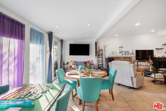 17816 Lull St, csun, 17816 Lull St, Los Angeles, CA 91335, Photo:4