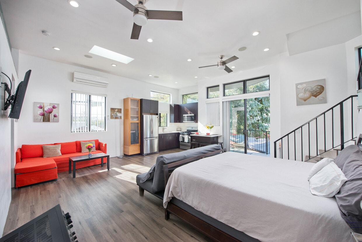 809 Warren Ave, undefined, 809 Warren Ave, Los Angeles, CA 90291, Photo:0