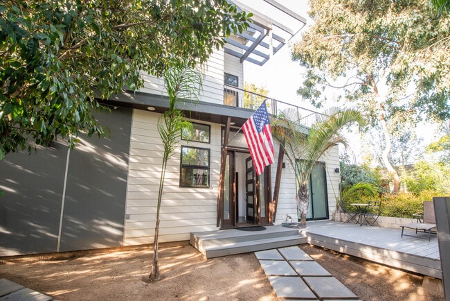 809 Warren Ave, undefined, 809 Warren Ave, Los Angeles, CA 90291, Photo:1