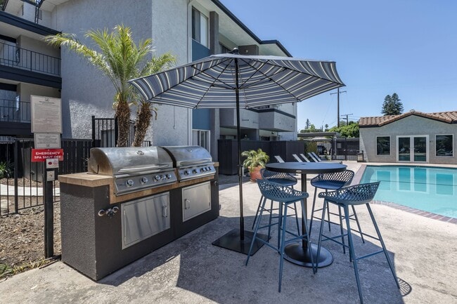 8111 Reseda Blvd, csun, 8111 Reseda Blvd, Reseda, CA 91335, Photo:2
