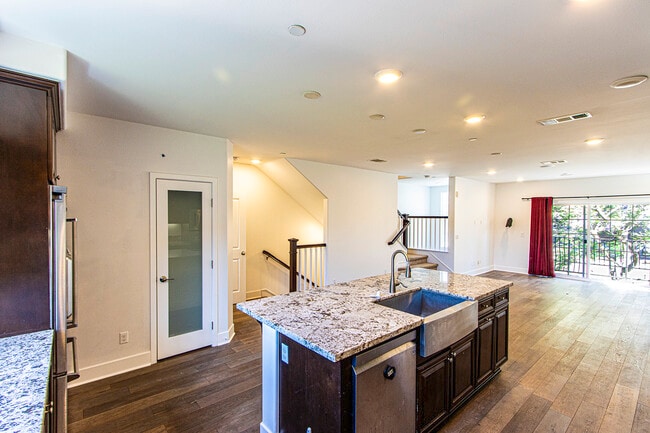 2400 Torrey Pines Rd, undefined, 2400 Torrey Pines Rd, La Jolla, CA 92037, Photo:2